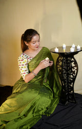 Velvet Green handloom cotton saree with printed blouse - Cotton Dori