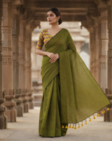 Graceful Handloom Cotton Saree – Green Cotton Saree with Designer Printed Blouse