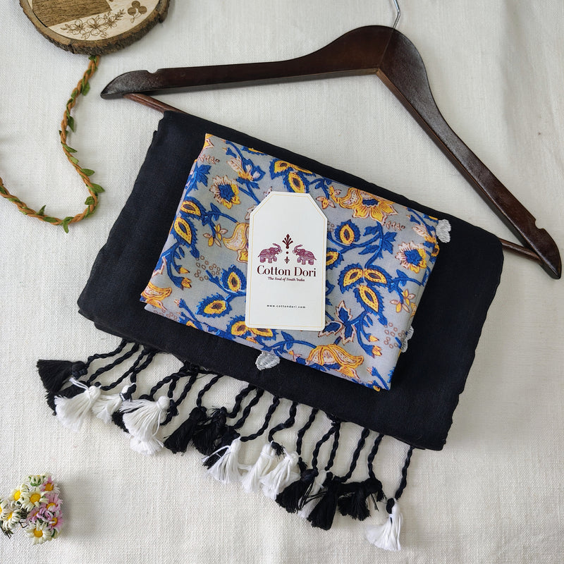 Graceful Black Heart Work Handloom Cotton Saree with  Flower Designer printed Blouse