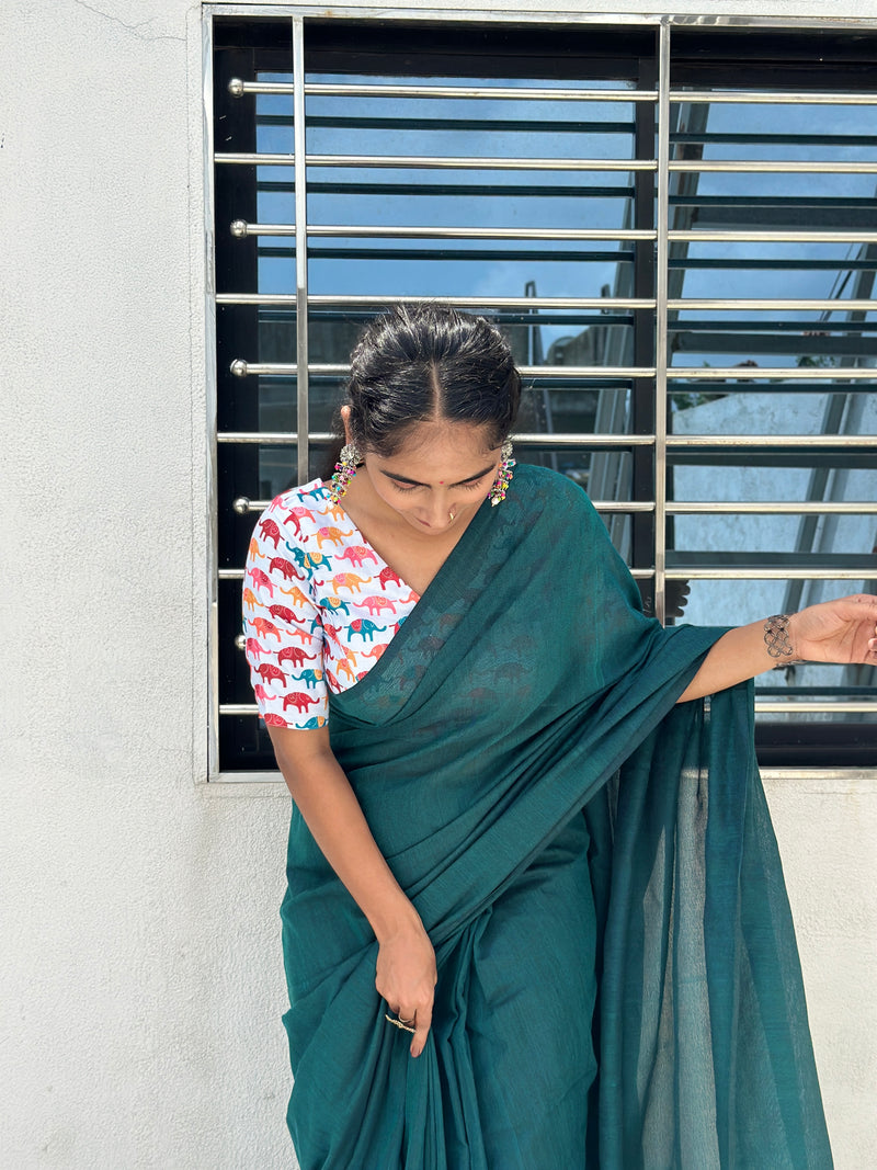 Rama Green Cotton Handloom Saree With Beautiful Printed Blouse