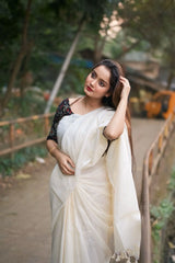 Sky White handloom cotton saree with printed blouse - Cotton Dori