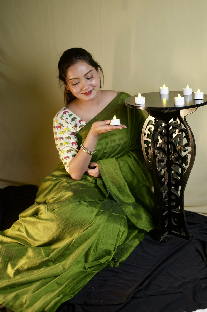 Velvet Green handloom cotton saree with printed blouse - Cotton Dori