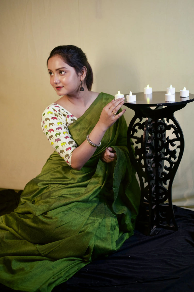 Velvet Green handloom cotton saree with printed blouse - Cotton Dori