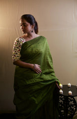 Velvet Green handloom cotton saree with printed blouse - Cotton Dori