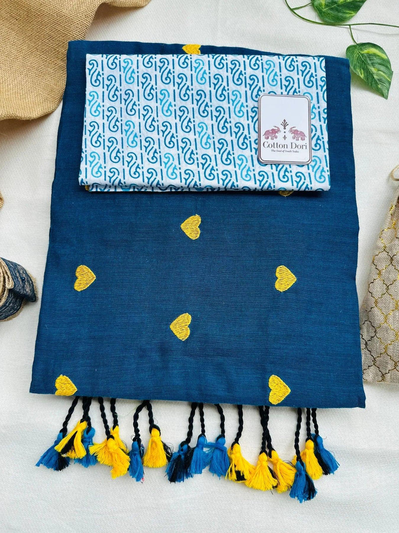 Classic blue cotton embroidered handloom saree with beautiful printed blouse - Cotton Dori