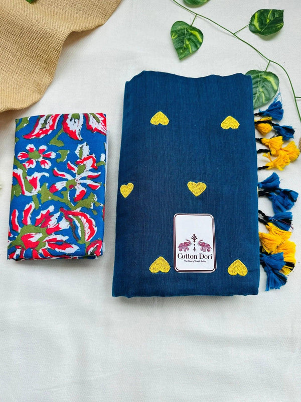 Space blue cotton handloom saree with flower printed blouse - Cotton Dori