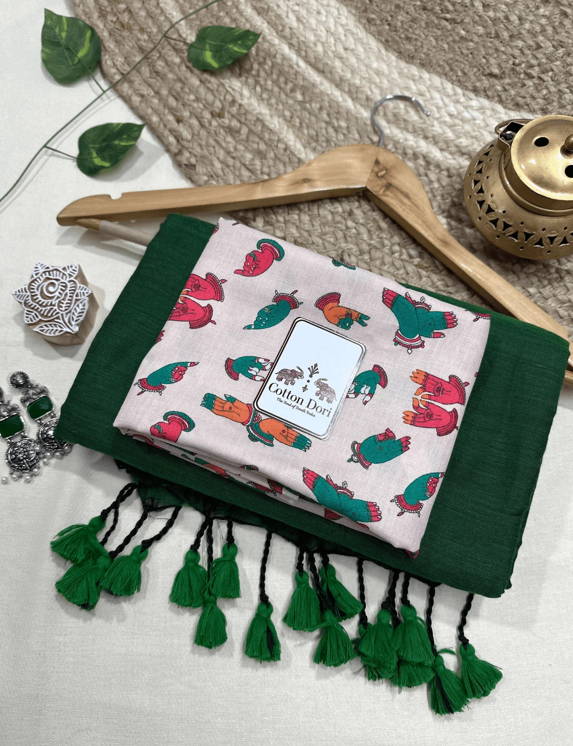 Premium Handloom Cotton Saree - Emerald Green handloom cotton saree with cream printed blouse - Cotton Dori