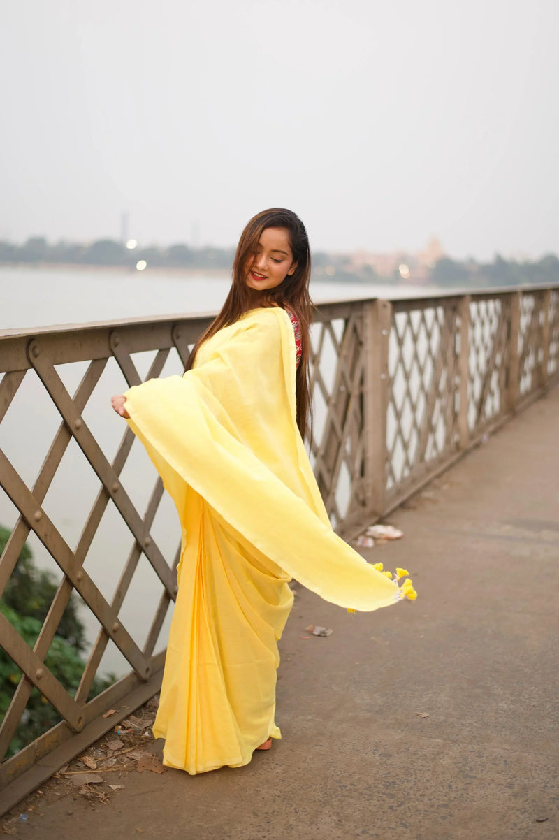Yellow cotton handloom saree with floral printed blouse - Cotton Dori
