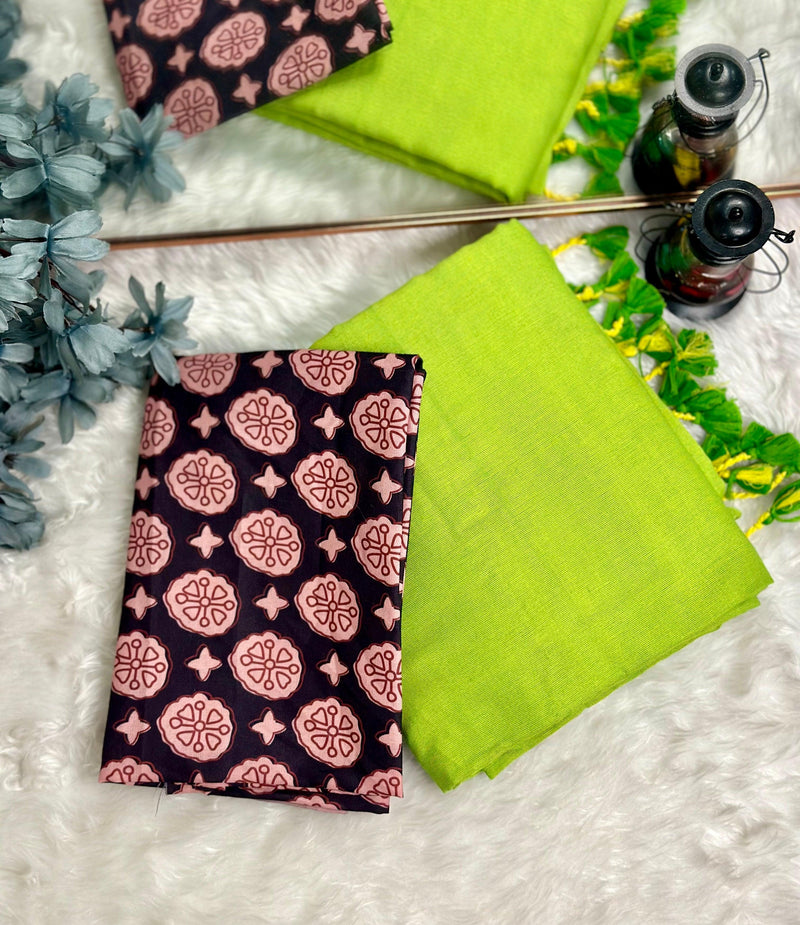 Premium Handloom Cotton Saree - Emerald Green saree with brown printed blouse - Cotton Dori