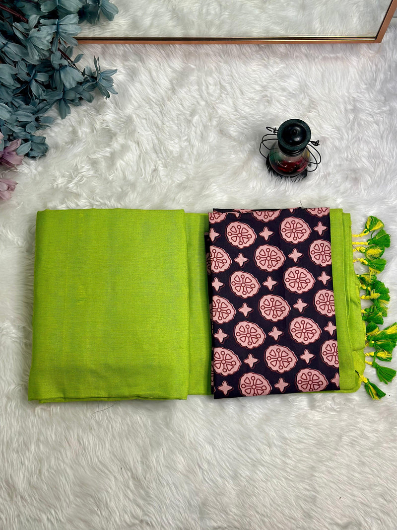 Premium Handloom Cotton Saree - Emerald Green saree with brown printed blouse - Cotton Dori