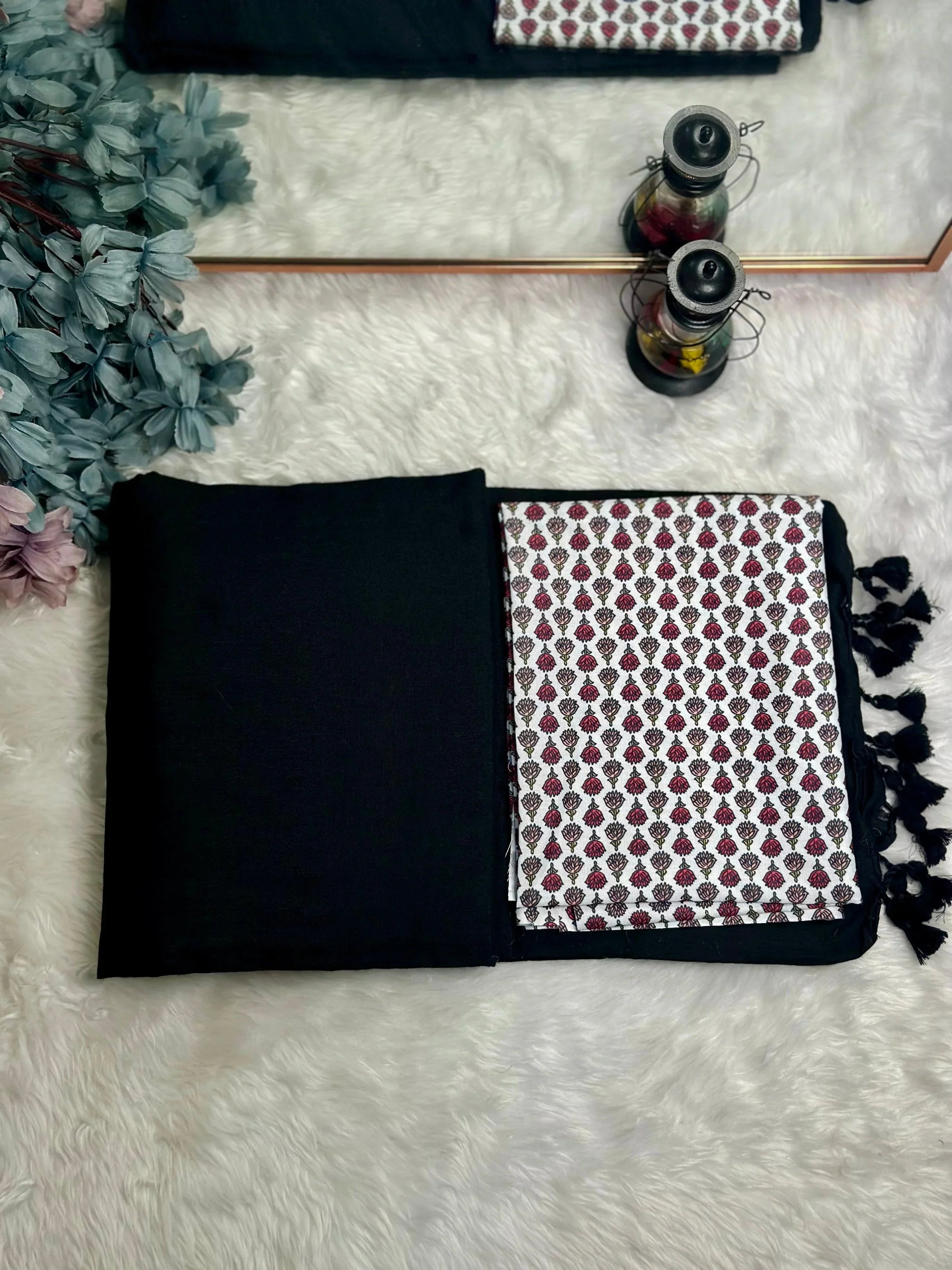 Premium Handloom Cotton Saree - Royal black saree with white flower printed blouse - Cotton Dori